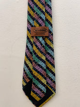 Carica l'immagine nel visualizzatore di Gallery, Cravatta Missoni vintage