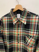 Carica l'immagine nel visualizzatore di Gallery, Camicia a quadri in flanella vintage taglia M