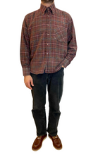Carica l'immagine nel visualizzatore di Gallery, Camicia a quadri in flanella vintage taglia M