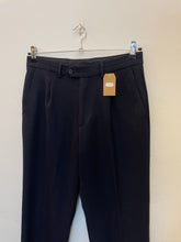 Carica l'immagine nel visualizzatore di Gallery, Pantaloni taglio classico vintage taglia 48