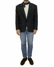 Carica l'immagine nel visualizzatore di Gallery, Blazer in lana e cashmere vintage con dettagli in pelle scamosciata taglia 50