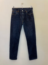 Carica l'immagine nel visualizzatore di Gallery, Jeans Levi's 501 Vintage W34 L36 - Denim Autentico Originale