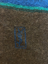 Carica l'immagine nel visualizzatore di Gallery, Sciarpa in lana Y v e s S a i n t L a u r e n t vintage