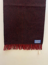 Carica l'immagine nel visualizzatore di Gallery, Sciarpa Pendleton in lana vergine vintage