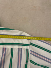 Carica l'immagine nel visualizzatore di Gallery, Camicia Vintage Anni '90 a Righe "THIS the max." – Colletto Polo | Made in Italy | Taglia XL