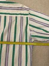 Carica l'immagine nel visualizzatore di Gallery, Camicia Vintage Anni '90 a Righe "THIS the max." – Colletto Polo | Made in Italy | Taglia XL