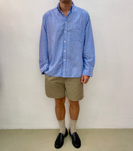 Carica l&#39;immagine nel visualizzatore di Gallery, Camicia a righe botton down vintage taglia L
