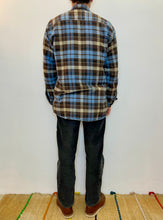 Carica l&#39;immagine nel visualizzatore di Gallery, Camicia a quadri in flanella vintage taglia L
