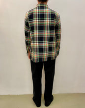 Carica l&#39;immagine nel visualizzatore di Gallery, Camicia a quadri in flanella vintage taglia M
