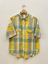 Carica l&#39;immagine nel visualizzatore di Gallery, Camicia a quadri vintage taglia L
