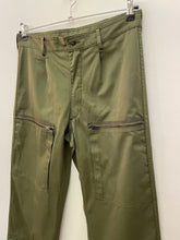 Carica l&#39;immagine nel visualizzatore di Gallery, Pantaloni elicotterista areonautica italiana vintage taglia 50
