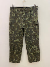 Carica l&#39;immagine nel visualizzatore di Gallery, Pantalone cargo militare vintage taglia 34
