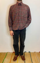 Carica l&#39;immagine nel visualizzatore di Gallery, Camicia a quadri in flanella vintage taglia M

