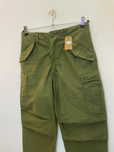 Carica l&#39;immagine nel visualizzatore di Gallery, Pantaloni cargo us army M65 vintage taglia M

