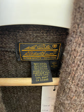 Carica l&#39;immagine nel visualizzatore di Gallery, Cardigan Eddie Bauer vintage taglia XL
