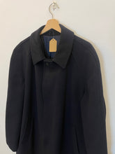 Carica l&#39;immagine nel visualizzatore di Gallery, Cappotto blu lana manica raglan vintage taglia 52
