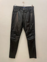 Carica l&#39;immagine nel visualizzatore di Gallery, Pantalone in pelle cinque tasche vintage taglia 34
