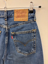 Carica l&#39;immagine nel visualizzatore di Gallery, Levi’s vintage 534 w29
