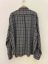 Carica l&#39;immagine nel visualizzatore di Gallery, Camicia a quadri aperta sui lati vintage taglia XL
