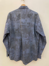 Carica l&#39;immagine nel visualizzatore di Gallery, Camicia Levi’s stampata vintage taglia L
