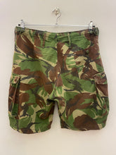 Carica l&#39;immagine nel visualizzatore di Gallery, Pantaloncino cargo short esercito inglese vintage taglia L
