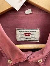 Carica l&#39;immagine nel visualizzatore di Gallery, Camicia Levi’s vintage taglia M
