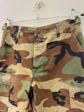 Carica l&#39;immagine nel visualizzatore di Gallery, Pantaloncino cargo short us army taglia S
